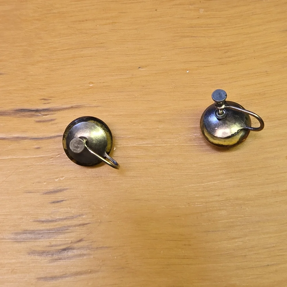 Vintage clip on earrings